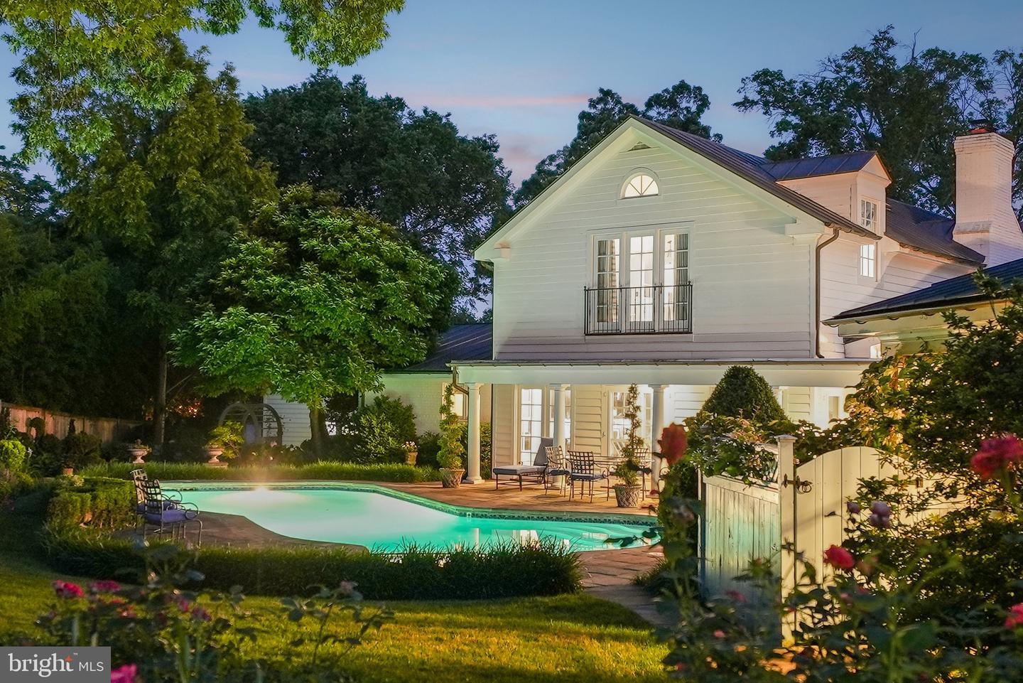 320 1/2 MANSION DR, ALEXANDRIA, Virginia 22302, 4 Bedrooms Bedrooms, ,6 BathroomsBathrooms,Residential,For sale,320 1/2 MANSION DR,VAAX2046736 MLS # VAAX2046736