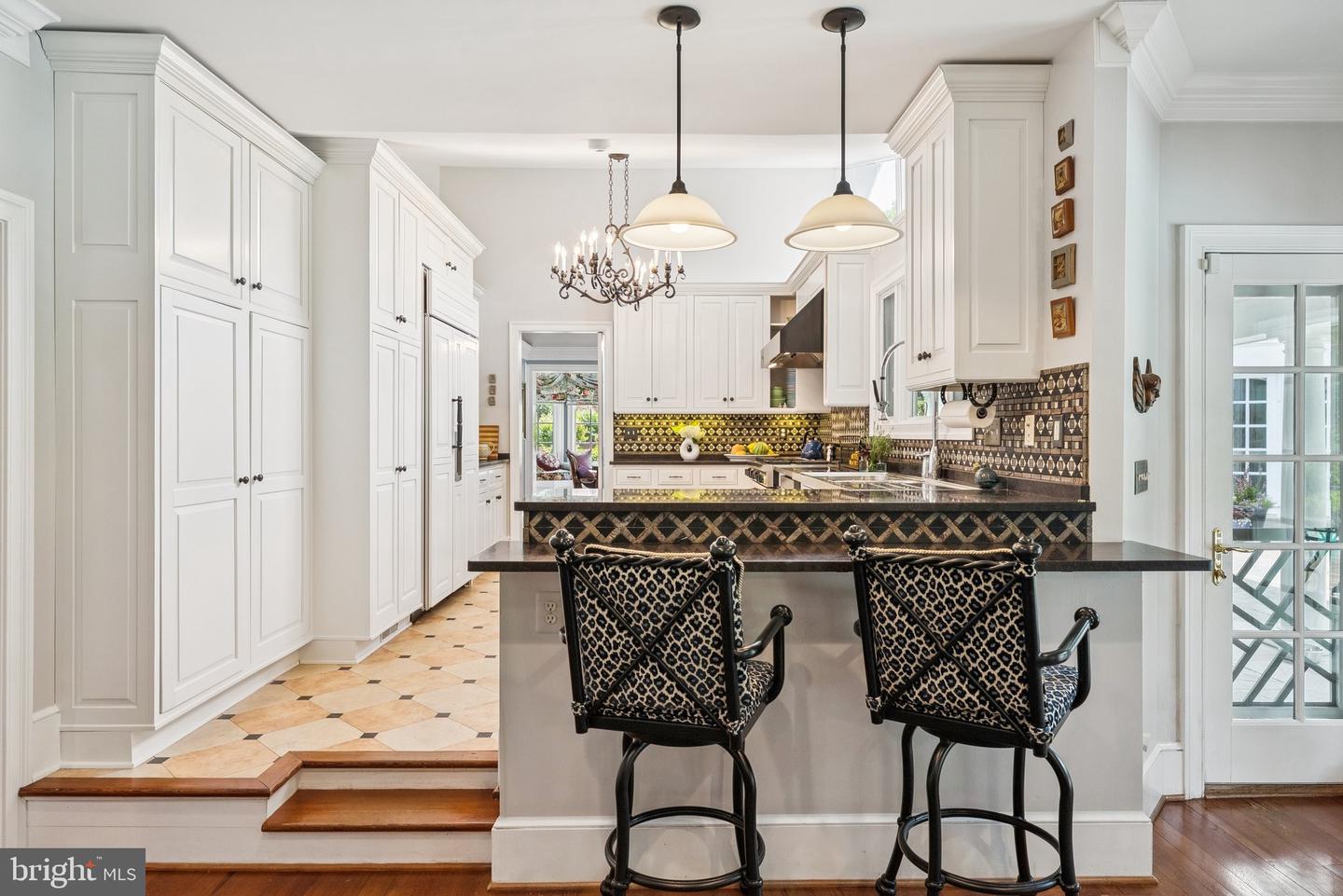 320 1/2 MANSION DR, ALEXANDRIA, Virginia 22302, 4 Bedrooms Bedrooms, ,6 BathroomsBathrooms,Residential,For sale,320 1/2 MANSION DR,VAAX2046736 MLS # VAAX2046736