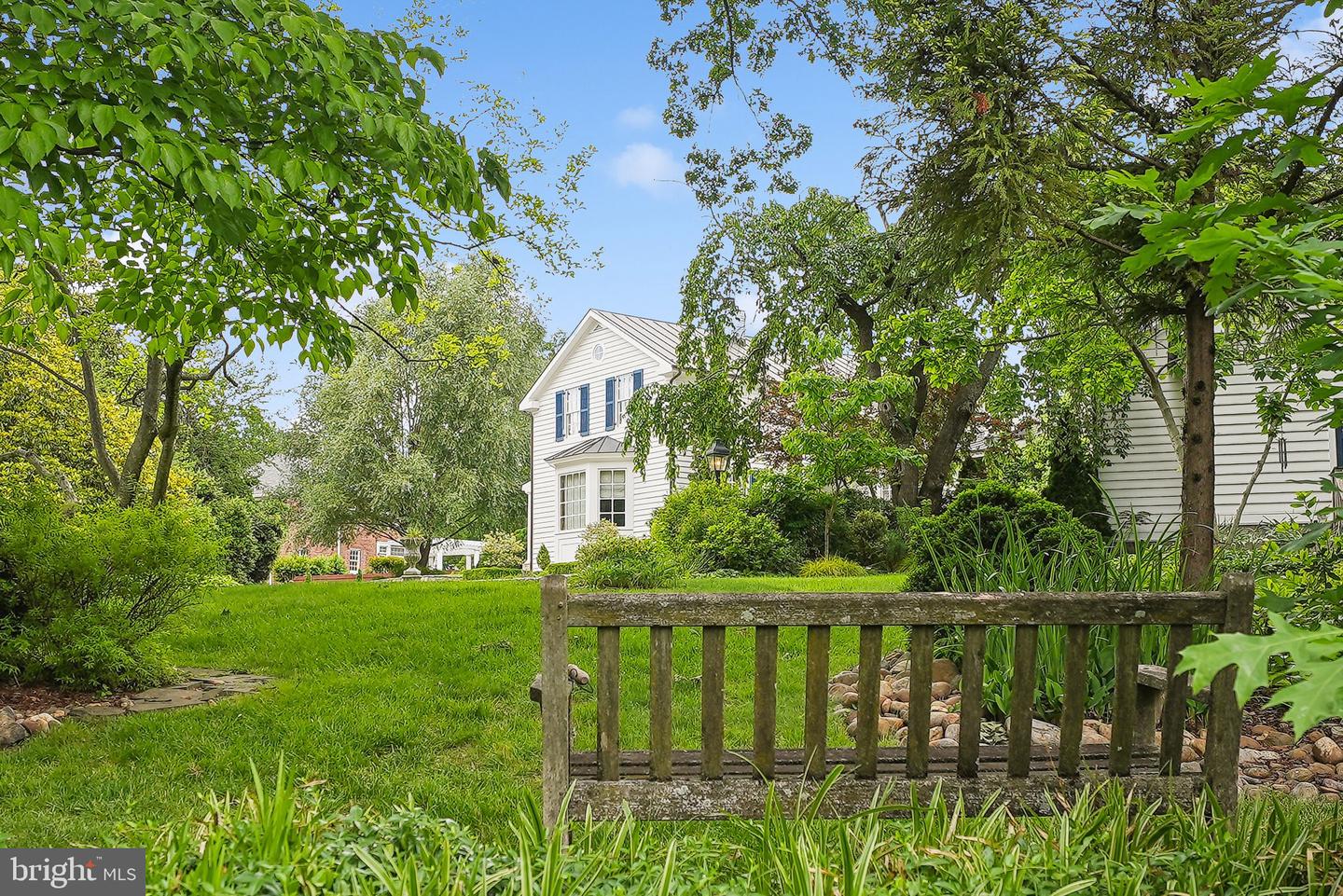320 1/2 MANSION DR, ALEXANDRIA, Virginia 22302, 4 Bedrooms Bedrooms, ,6 BathroomsBathrooms,Residential,For sale,320 1/2 MANSION DR,VAAX2046736 MLS # VAAX2046736