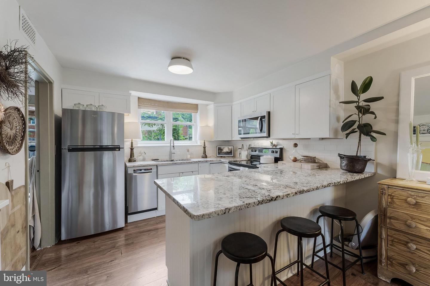1605 WOODBINE ST, ALEXANDRIA, Virginia 22302, 3 Bedrooms Bedrooms, ,1 BathroomBathrooms,Residential,For sale,1605 WOODBINE ST,VAAX2046738 MLS # VAAX2046738