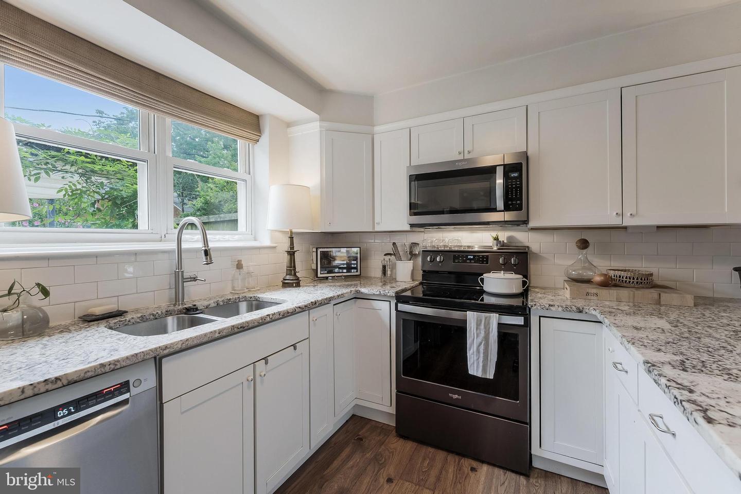1605 WOODBINE ST, ALEXANDRIA, Virginia 22302, 3 Bedrooms Bedrooms, ,1 BathroomBathrooms,Residential,For sale,1605 WOODBINE ST,VAAX2046738 MLS # VAAX2046738