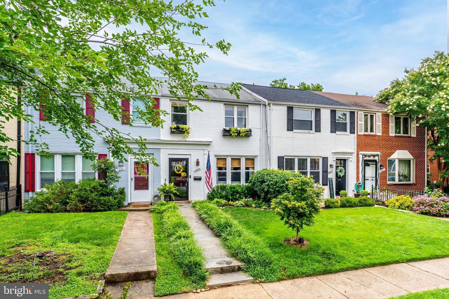 1605 WOODBINE ST, ALEXANDRIA, Virginia 22302, 3 Bedrooms Bedrooms, ,1 BathroomBathrooms,Residential,For sale,1605 WOODBINE ST,VAAX2046738 MLS # VAAX2046738