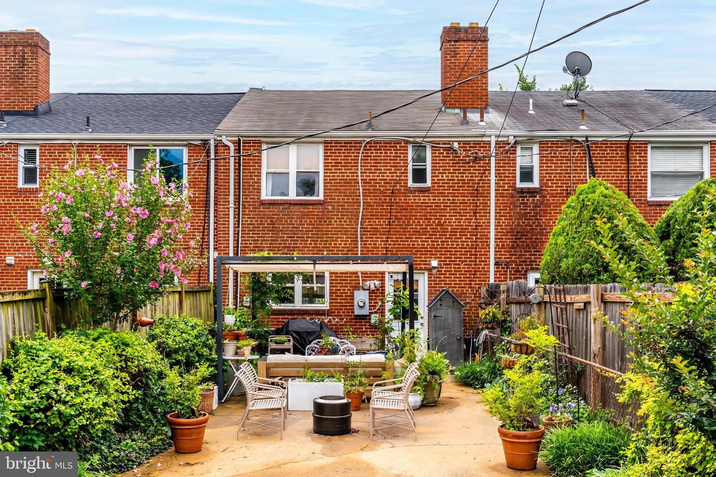 1605 WOODBINE ST, ALEXANDRIA, Virginia 22302, 3 Bedrooms Bedrooms, ,1 BathroomBathrooms,Residential,For sale,1605 WOODBINE ST,VAAX2046738 MLS # VAAX2046738