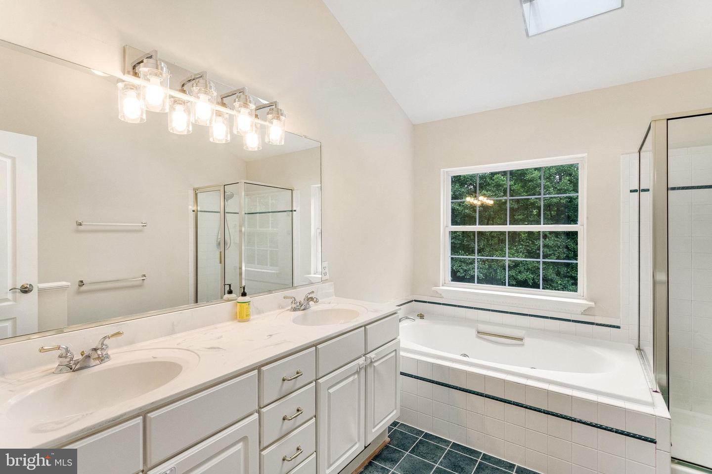 36 LONGWOOD DR, STAFFORD, Virginia 22556, 5 Bedrooms Bedrooms, ,4 BathroomsBathrooms,Residential,For sale,36 LONGWOOD DR,VAST2040038 MLS # VAST2040038