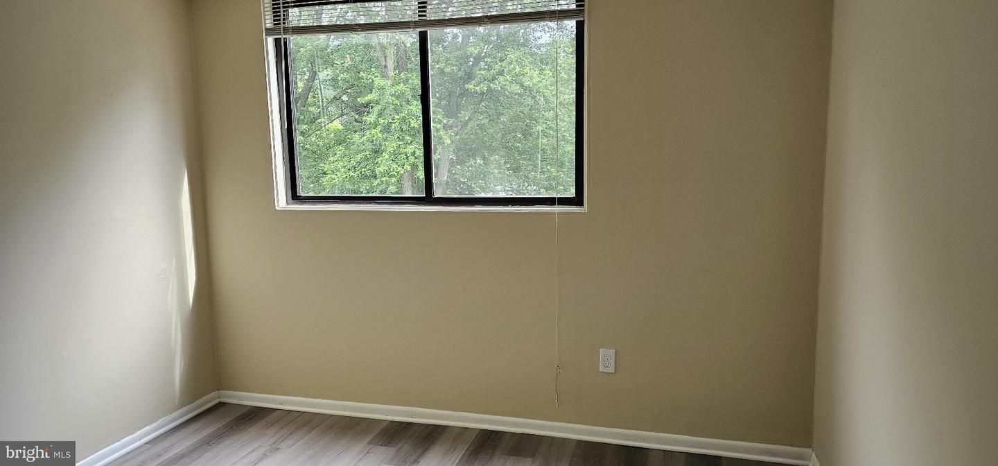 10725 WEST DR #301, FAIRFAX, Virginia 22030, 2 Bedrooms Bedrooms, ,1 BathroomBathrooms,Residential,For sale,10725 WEST DR #301,VAFC2006508 MLS # VAFC2006508