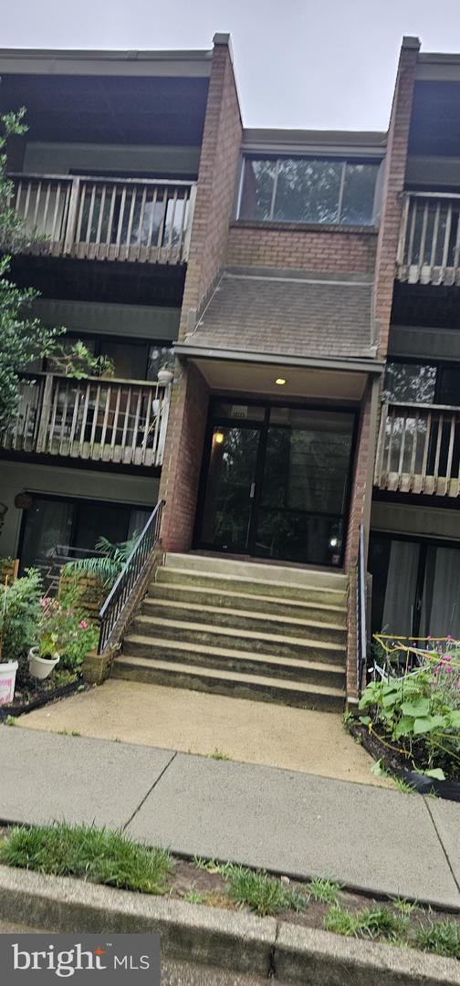 10725 WEST DR #301, FAIRFAX, Virginia 22030, 2 Bedrooms Bedrooms, ,1 BathroomBathrooms,Residential,For sale,10725 WEST DR #301,VAFC2006508 MLS # VAFC2006508
