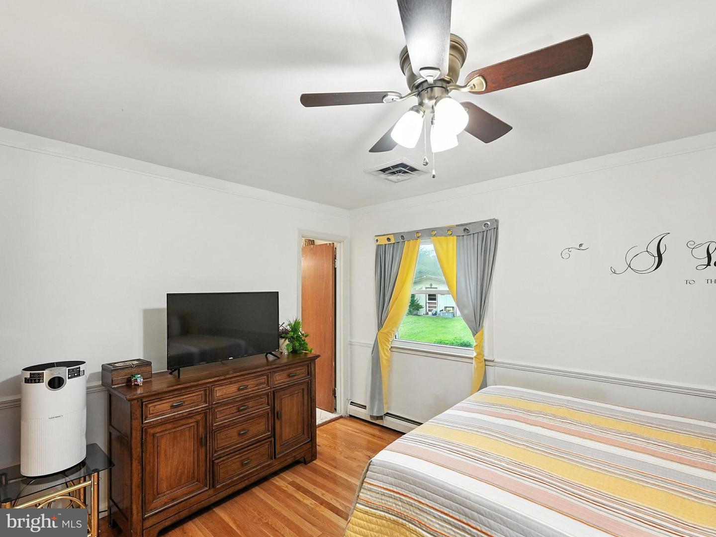2205 CULPEPER DR, WOODBRIDGE, Virginia 22191, 4 Bedrooms Bedrooms, 8 Rooms Rooms,2 BathroomsBathrooms,Residential,For sale,2205 CULPEPER DR,VAPW2097538 MLS # VAPW2097538