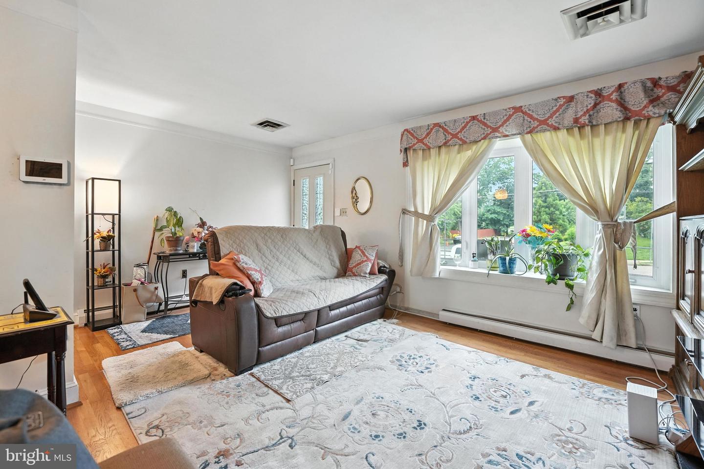 2205 CULPEPER DR, WOODBRIDGE, Virginia 22191, 4 Bedrooms Bedrooms, 8 Rooms Rooms,2 BathroomsBathrooms,Residential,For sale,2205 CULPEPER DR,VAPW2097538 MLS # VAPW2097538