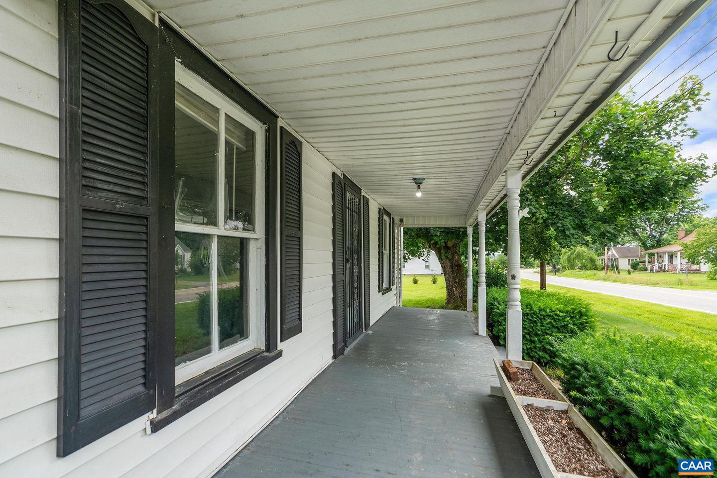 1795 NEW HOPE AND CRIMORA RD, CRIMORA, Virginia 24431, 4 Bedrooms Bedrooms, ,1 BathroomBathrooms,Residential,For sale,1795 NEW HOPE AND CRIMORA RD,665904 MLS # 665904