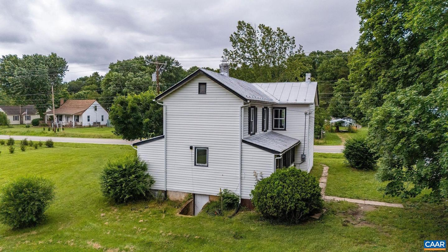 1795 NEW HOPE AND CRIMORA RD, CRIMORA, Virginia 24431, 4 Bedrooms Bedrooms, ,1 BathroomBathrooms,Residential,For sale,1795 NEW HOPE AND CRIMORA RD,665904 MLS # 665904