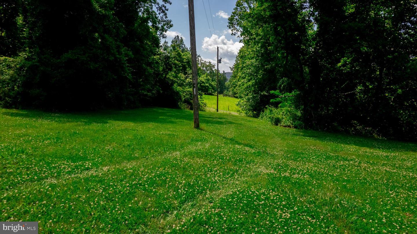 4179 FIERY RUN RD, LINDEN, Virginia 22642, 5 Bedrooms Bedrooms, ,2 BathroomsBathrooms,Residential,For sale,4179 FIERY RUN RD,VAFQ2017118 MLS # VAFQ2017118