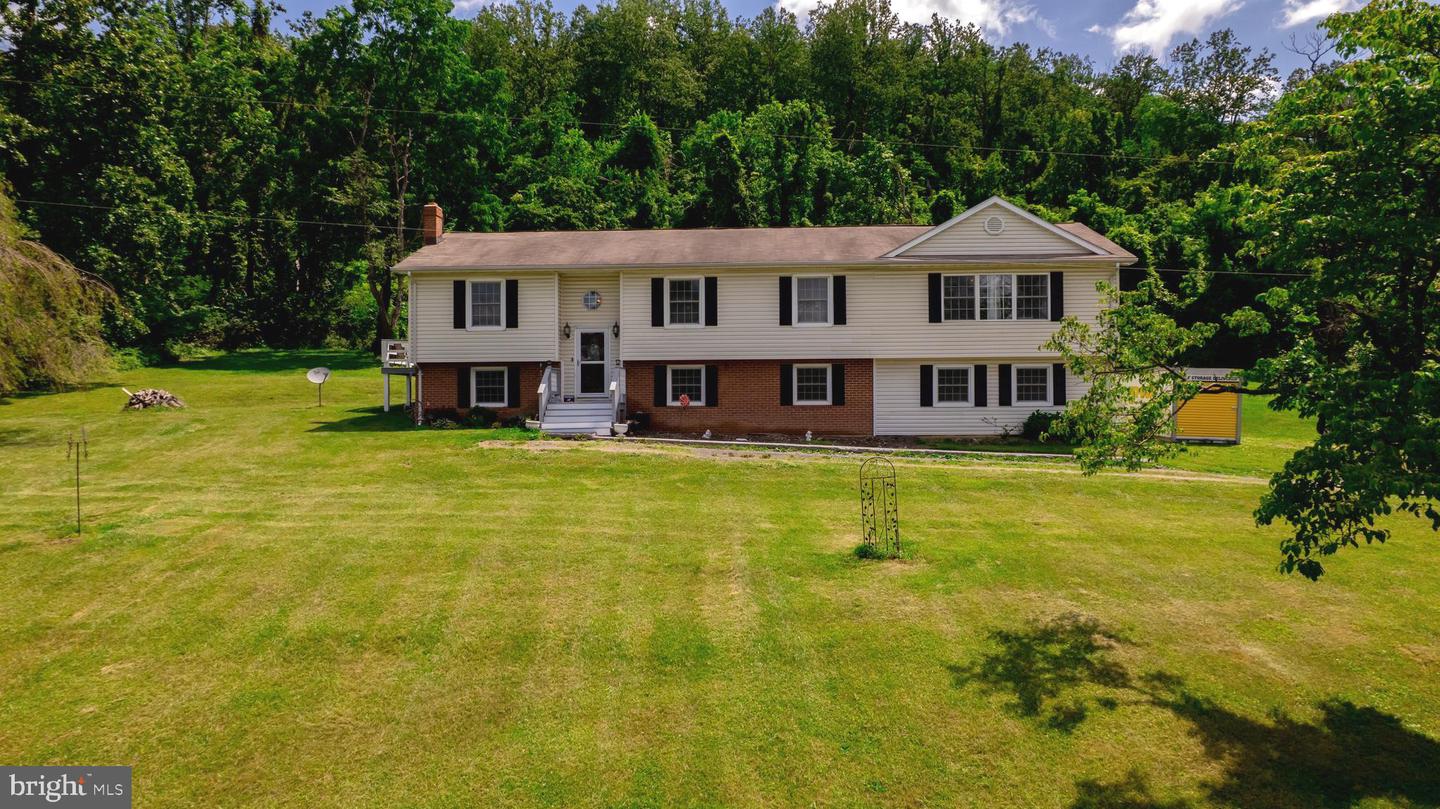 4179 FIERY RUN RD, LINDEN, Virginia 22642, 5 Bedrooms Bedrooms, ,2 BathroomsBathrooms,Residential,For sale,4179 FIERY RUN RD,VAFQ2017118 MLS # VAFQ2017118
