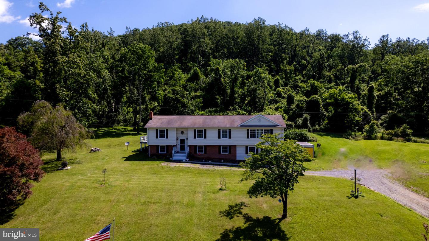 4179 FIERY RUN RD, LINDEN, Virginia 22642, 5 Bedrooms Bedrooms, ,2 BathroomsBathrooms,Residential,For sale,4179 FIERY RUN RD,VAFQ2017118 MLS # VAFQ2017118