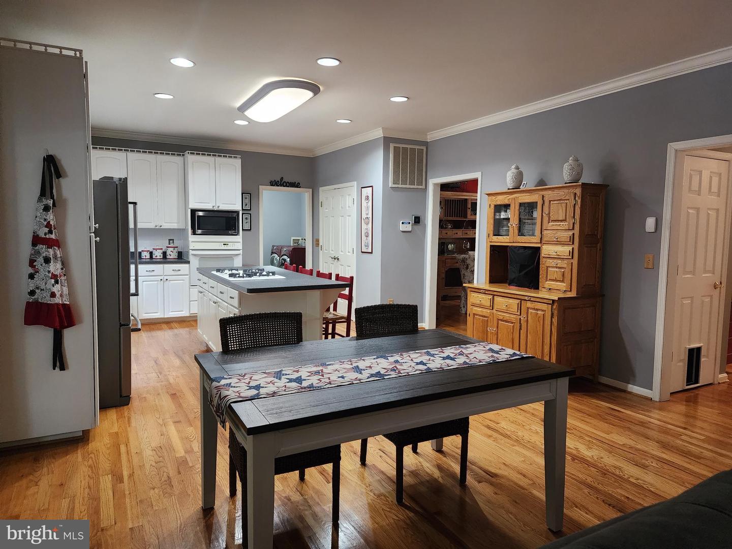 15545 COVEY CIR, AMISSVILLE, Virginia 20106, 3 Bedrooms Bedrooms, ,2 BathroomsBathrooms,Residential,For sale,15545 COVEY CIR,VACU2010852 MLS # VACU2010852