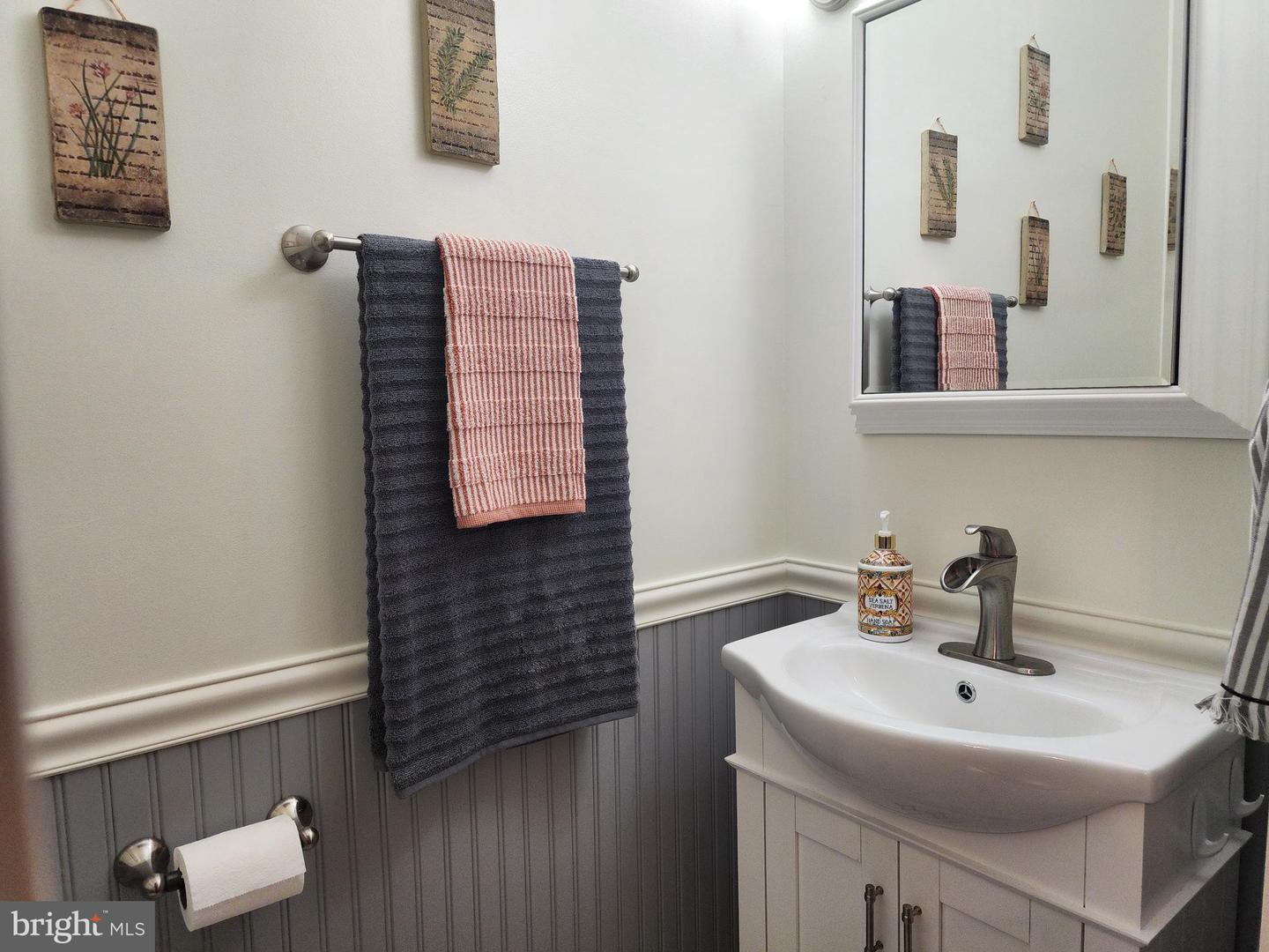 15545 COVEY CIR, AMISSVILLE, Virginia 20106, 3 Bedrooms Bedrooms, ,2 BathroomsBathrooms,Residential,For sale,15545 COVEY CIR,VACU2010852 MLS # VACU2010852