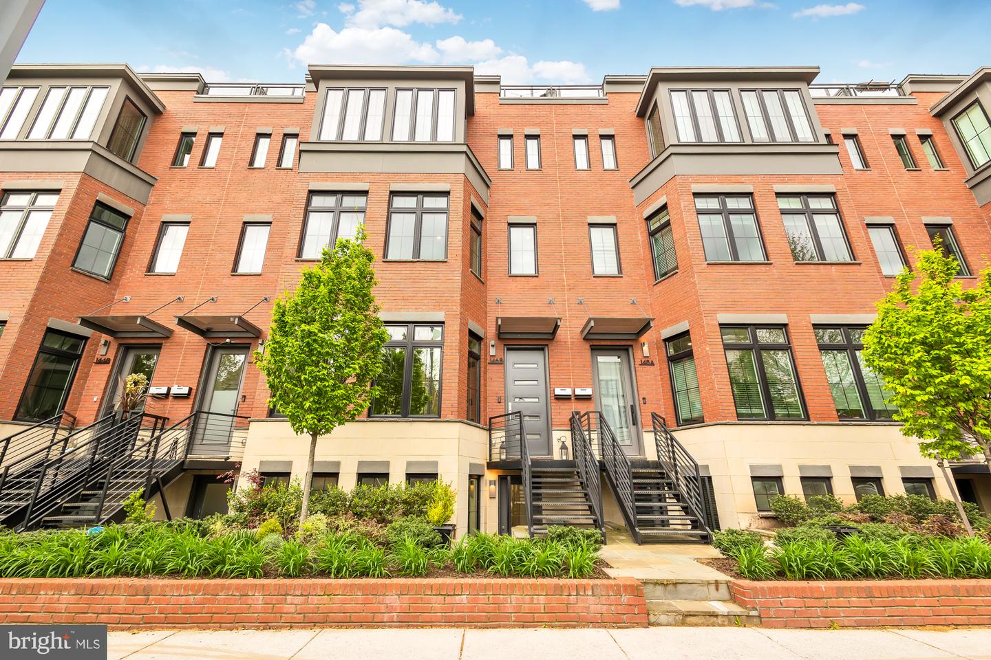 146 S ST NW #B, WASHINGTON, District Of Columbia 20001, 5 Bedrooms Bedrooms, ,3 BathroomsBathrooms,Residential,For sale,146 S ST NW #B,DCDC2206694 MLS # DCDC2206694