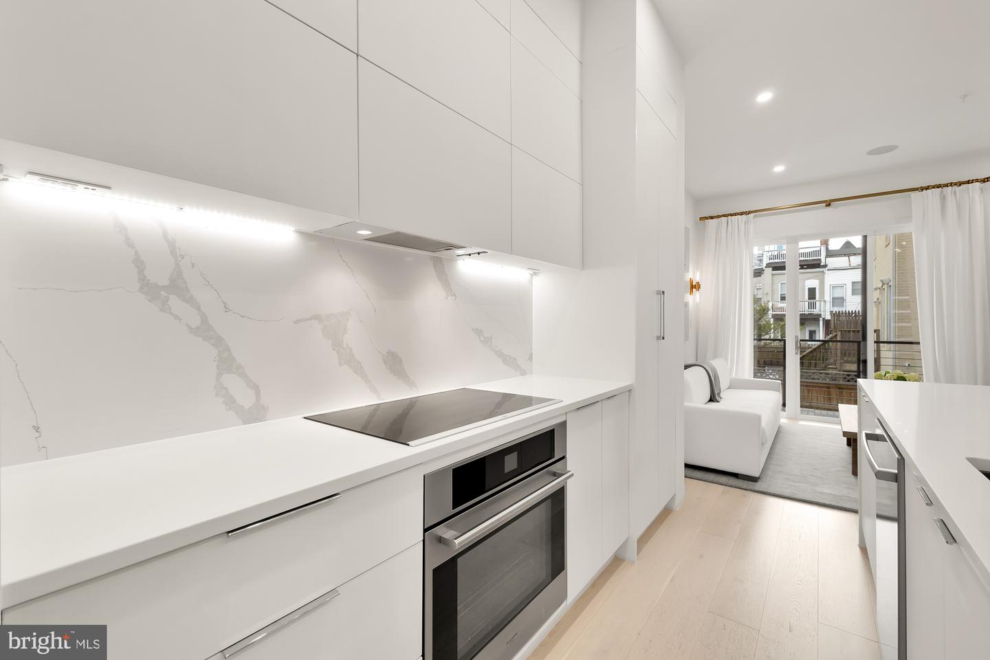 146 S ST NW #B, WASHINGTON, District Of Columbia 20001, 5 Bedrooms Bedrooms, ,3 BathroomsBathrooms,Residential,For sale,146 S ST NW #B,DCDC2206694 MLS # DCDC2206694