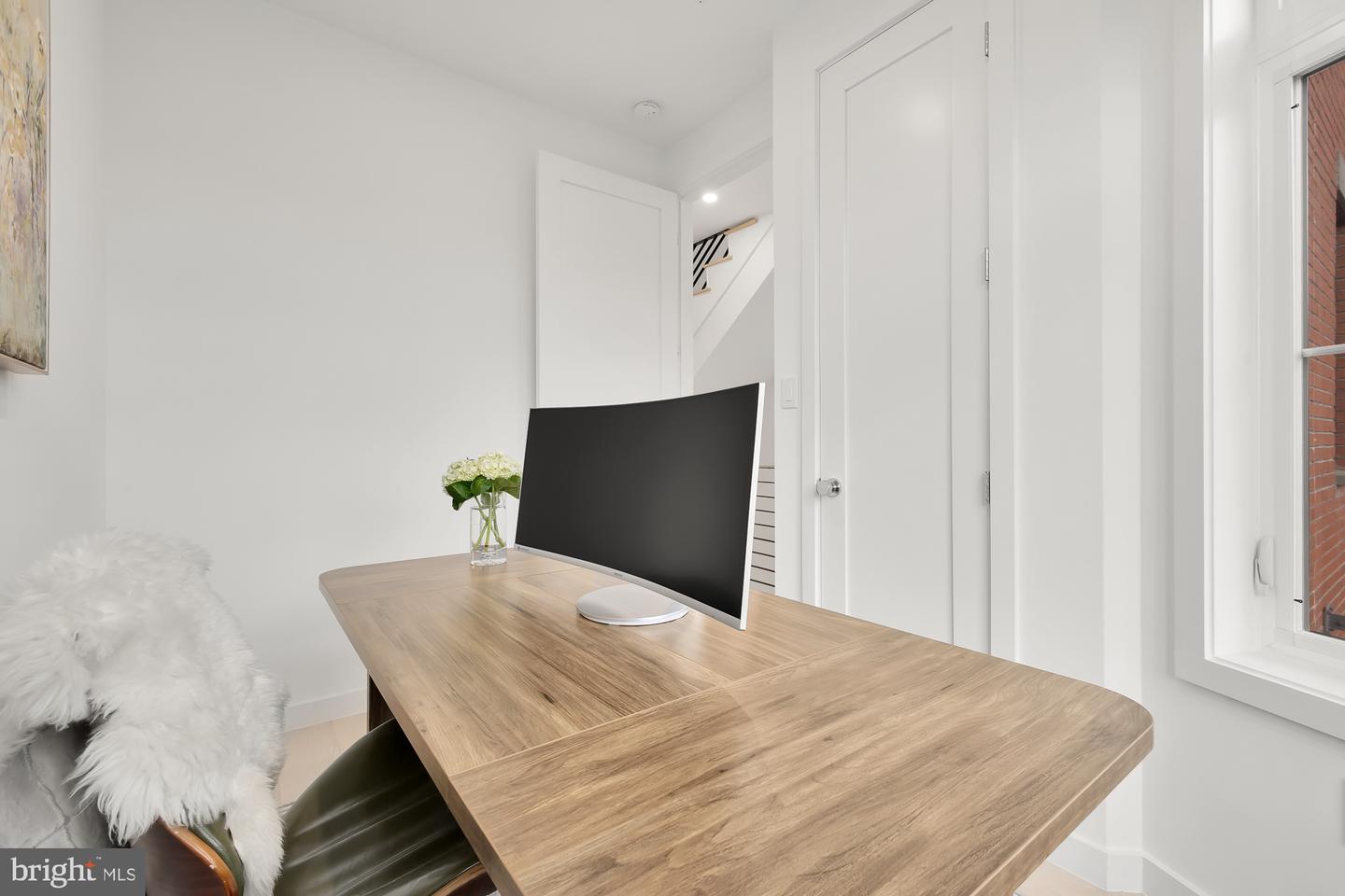 146 S ST NW #B, WASHINGTON, District Of Columbia 20001, 5 Bedrooms Bedrooms, ,3 BathroomsBathrooms,Residential,For sale,146 S ST NW #B,DCDC2206694 MLS # DCDC2206694