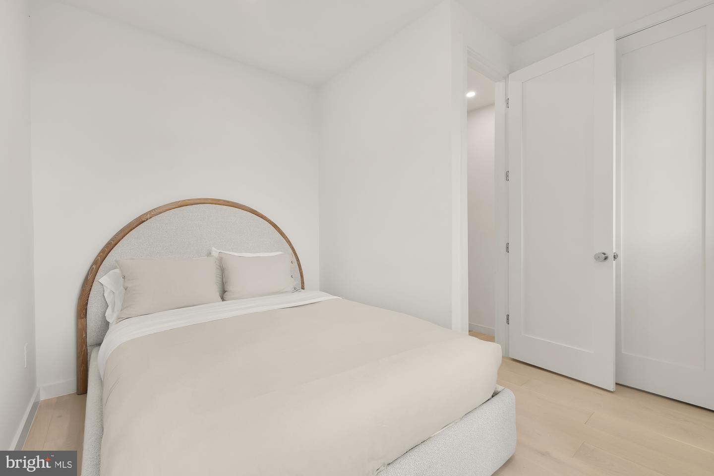 146 S ST NW #B, WASHINGTON, District Of Columbia 20001, 5 Bedrooms Bedrooms, ,3 BathroomsBathrooms,Residential,For sale,146 S ST NW #B,DCDC2206694 MLS # DCDC2206694