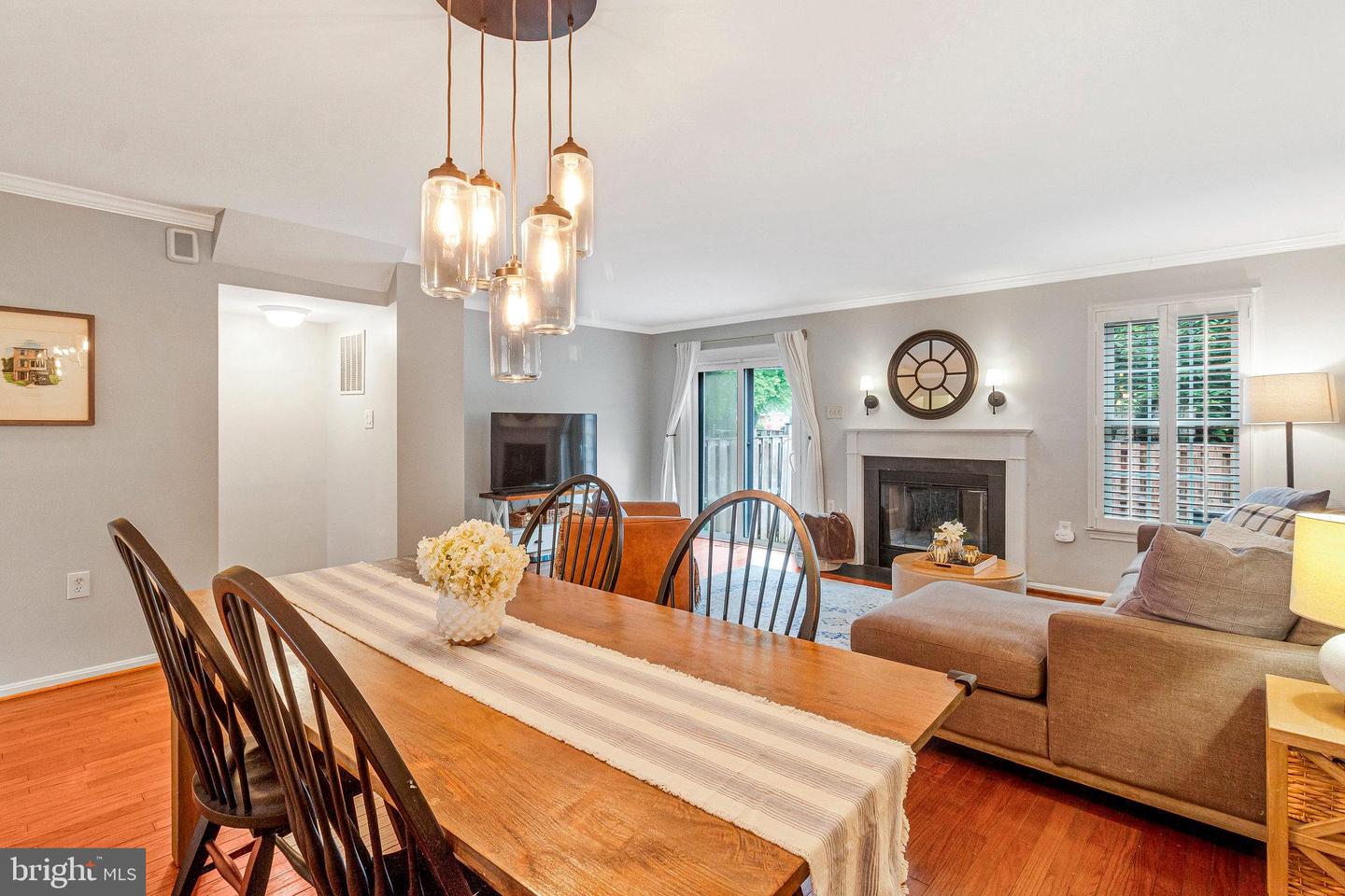 3810 USHER CT, ALEXANDRIA, Virginia 22304, 3 Bedrooms Bedrooms, ,2 BathroomsBathrooms,Residential,For sale,3810 USHER CT,VAAX2046758 MLS # VAAX2046758