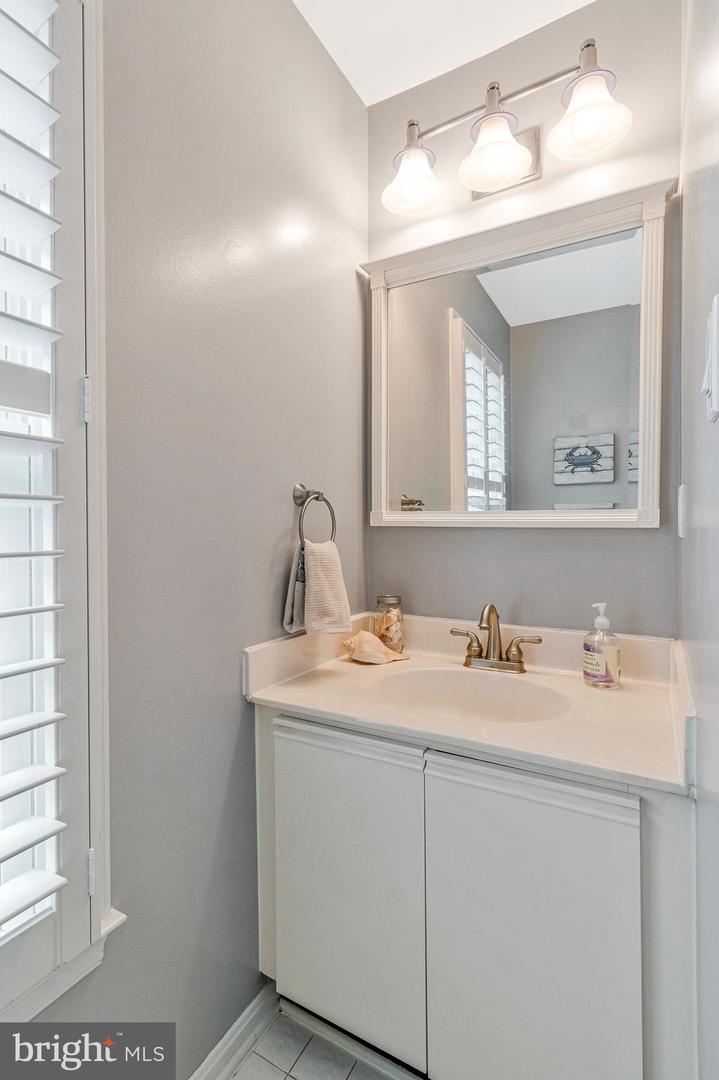3810 USHER CT, ALEXANDRIA, Virginia 22304, 3 Bedrooms Bedrooms, ,2 BathroomsBathrooms,Residential,For sale,3810 USHER CT,VAAX2046758 MLS # VAAX2046758