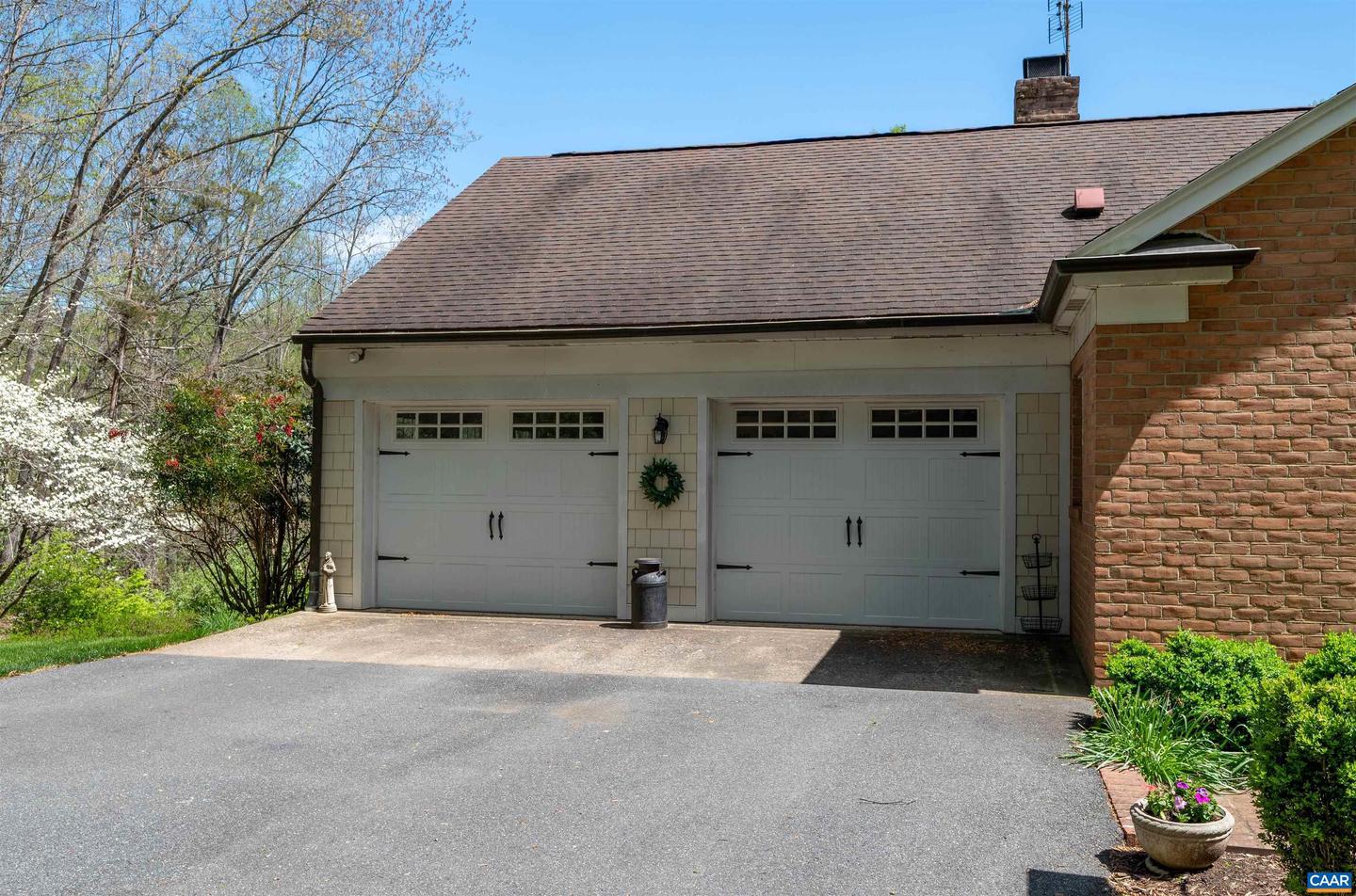 2415 FROG ROCK LN, CHARLOTTESVILLE, Virginia 22901, 3 Bedrooms Bedrooms, ,3 BathroomsBathrooms,Residential,For sale,2415 FROG ROCK LN,665929 MLS # 665929