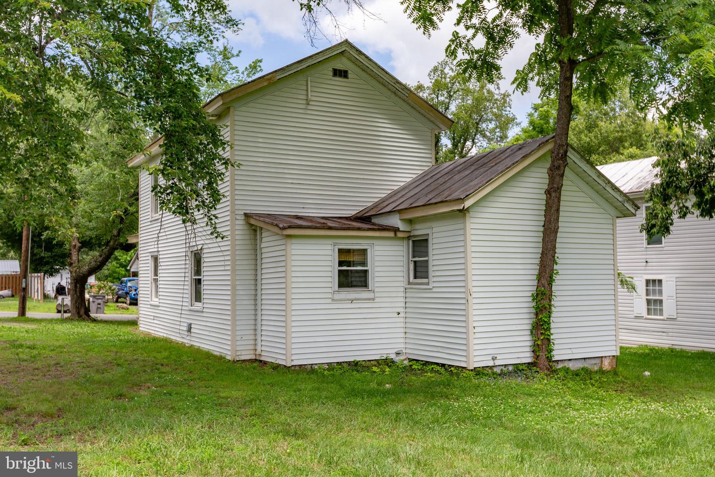 308 VIRGINIA AVE, MINERAL, Virginia 23117, 3 Bedrooms Bedrooms, 8 Rooms Rooms,2 BathroomsBathrooms,Residential,For sale,308 VIRGINIA AVE,VALA2008094 MLS # VALA2008094