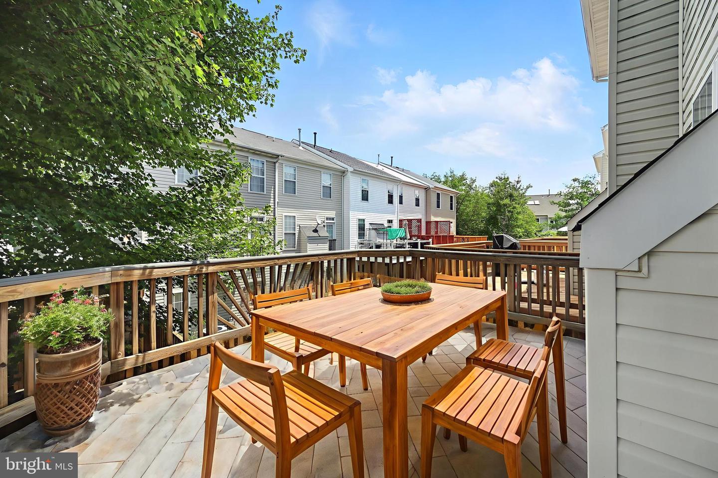 6949 BANCHORY CT, ALEXANDRIA, Virginia 22315, 3 Bedrooms Bedrooms, ,3 BathroomsBathrooms,Residential,For sale,6949 BANCHORY CT,VAFX2249194 MLS # VAFX2249194