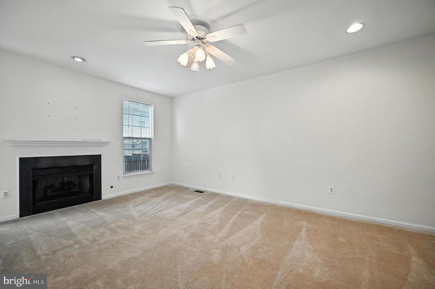6949 BANCHORY CT, ALEXANDRIA, Virginia 22315, 3 Bedrooms Bedrooms, ,3 BathroomsBathrooms,Residential,For sale,6949 BANCHORY CT,VAFX2249194 MLS # VAFX2249194