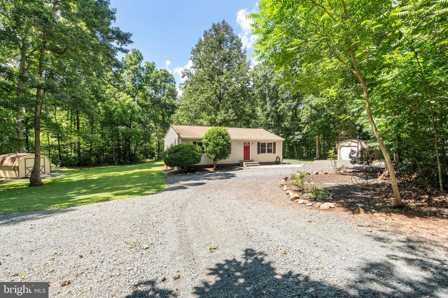 11248 SAINT PAULS RD, REMINGTON, Virginia 22734, 3 Bedrooms Bedrooms, ,2 BathroomsBathrooms,Residential,For sale,11248 SAINT PAULS RD,VAFQ2017122 MLS # VAFQ2017122