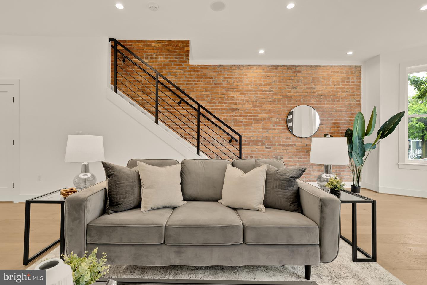 2035 NORTH CAPITOL ST NE, WASHINGTON, District Of Columbia 20002, 4 Bedrooms Bedrooms, ,3 BathroomsBathrooms,Residential,For sale,2035 NORTH CAPITOL ST NE,DCDC2206746 MLS # DCDC2206746