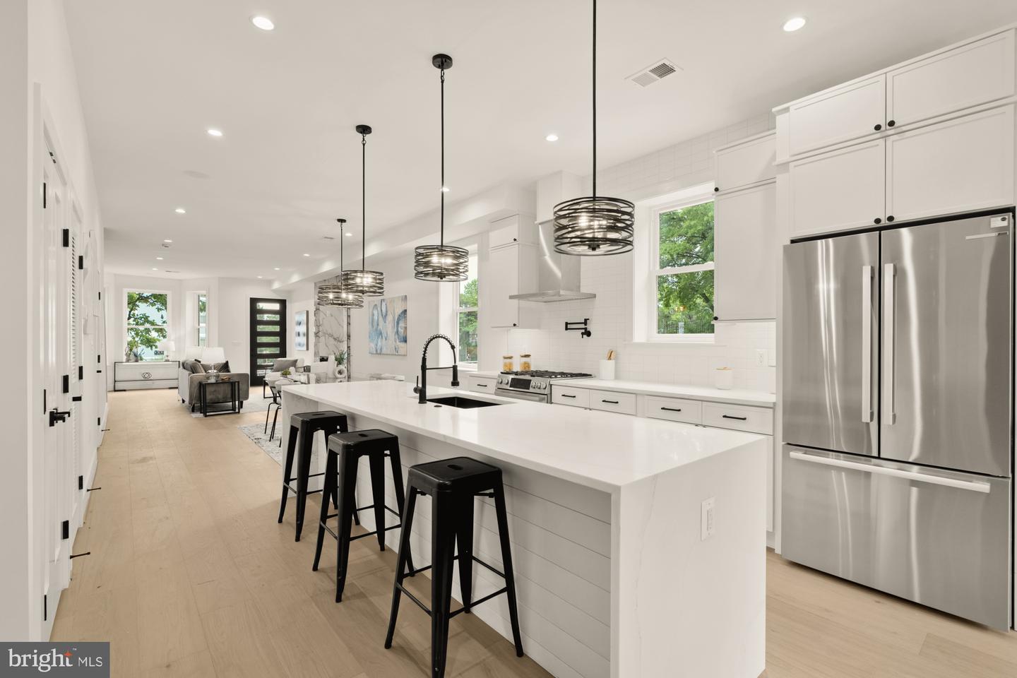 2035 NORTH CAPITOL ST NE, WASHINGTON, District Of Columbia 20002, 4 Bedrooms Bedrooms, ,3 BathroomsBathrooms,Residential,For sale,2035 NORTH CAPITOL ST NE,DCDC2206746 MLS # DCDC2206746