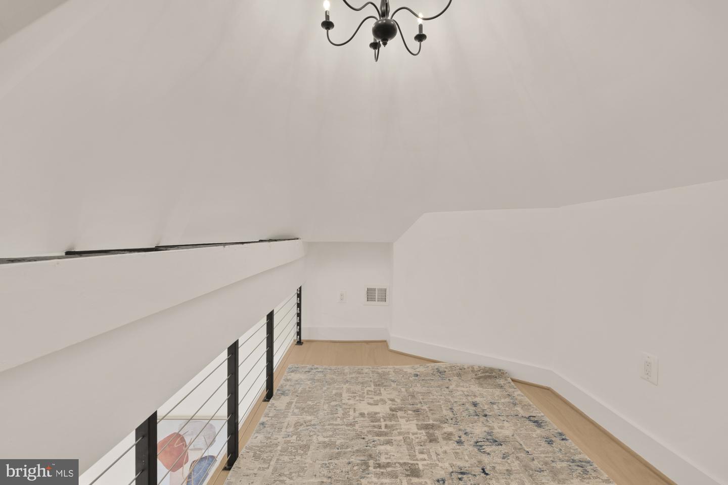 2035 NORTH CAPITOL ST NE, WASHINGTON, District Of Columbia 20002, 4 Bedrooms Bedrooms, ,3 BathroomsBathrooms,Residential,For sale,2035 NORTH CAPITOL ST NE,DCDC2206746 MLS # DCDC2206746