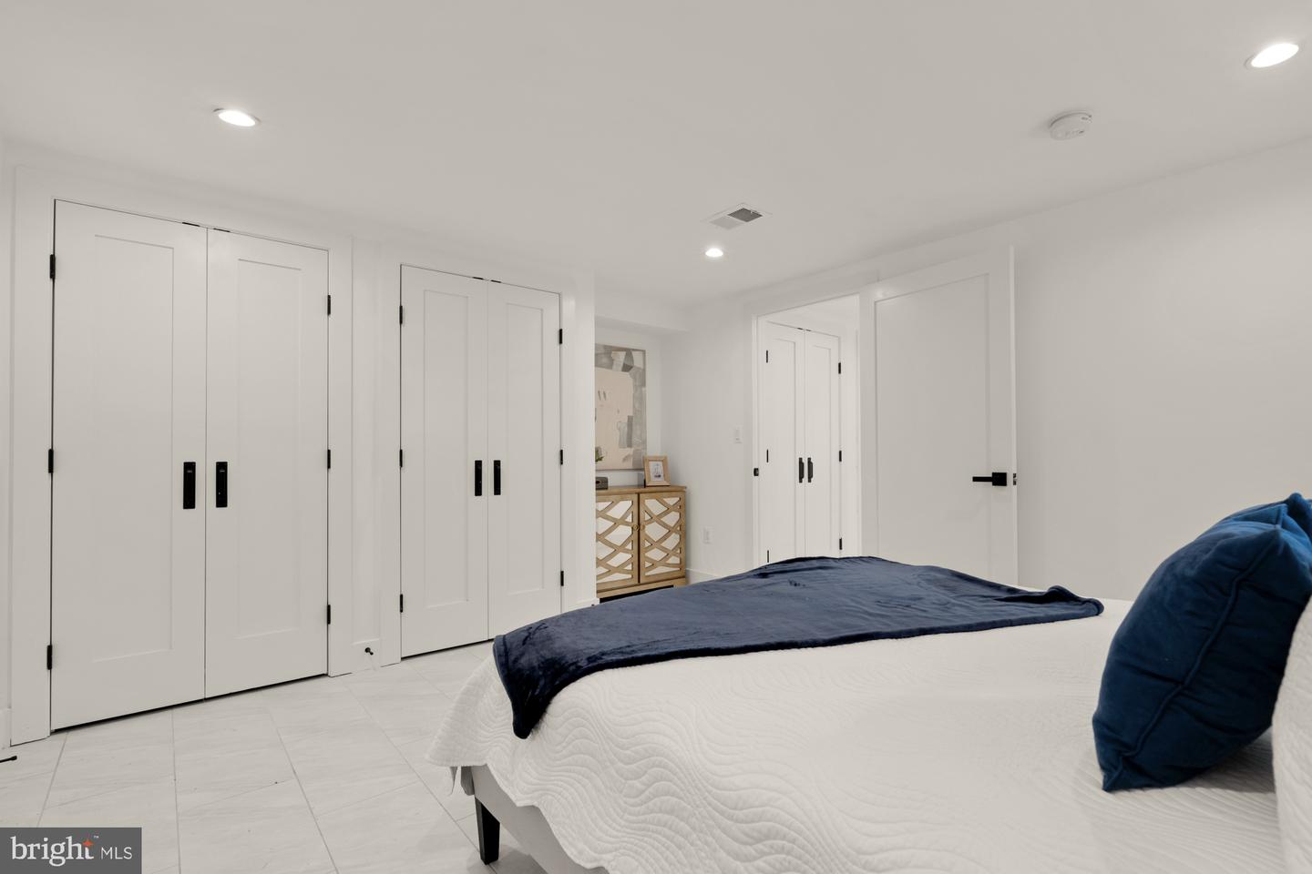 2035 NORTH CAPITOL ST NE, WASHINGTON, District Of Columbia 20002, 4 Bedrooms Bedrooms, ,3 BathroomsBathrooms,Residential,For sale,2035 NORTH CAPITOL ST NE,DCDC2206746 MLS # DCDC2206746