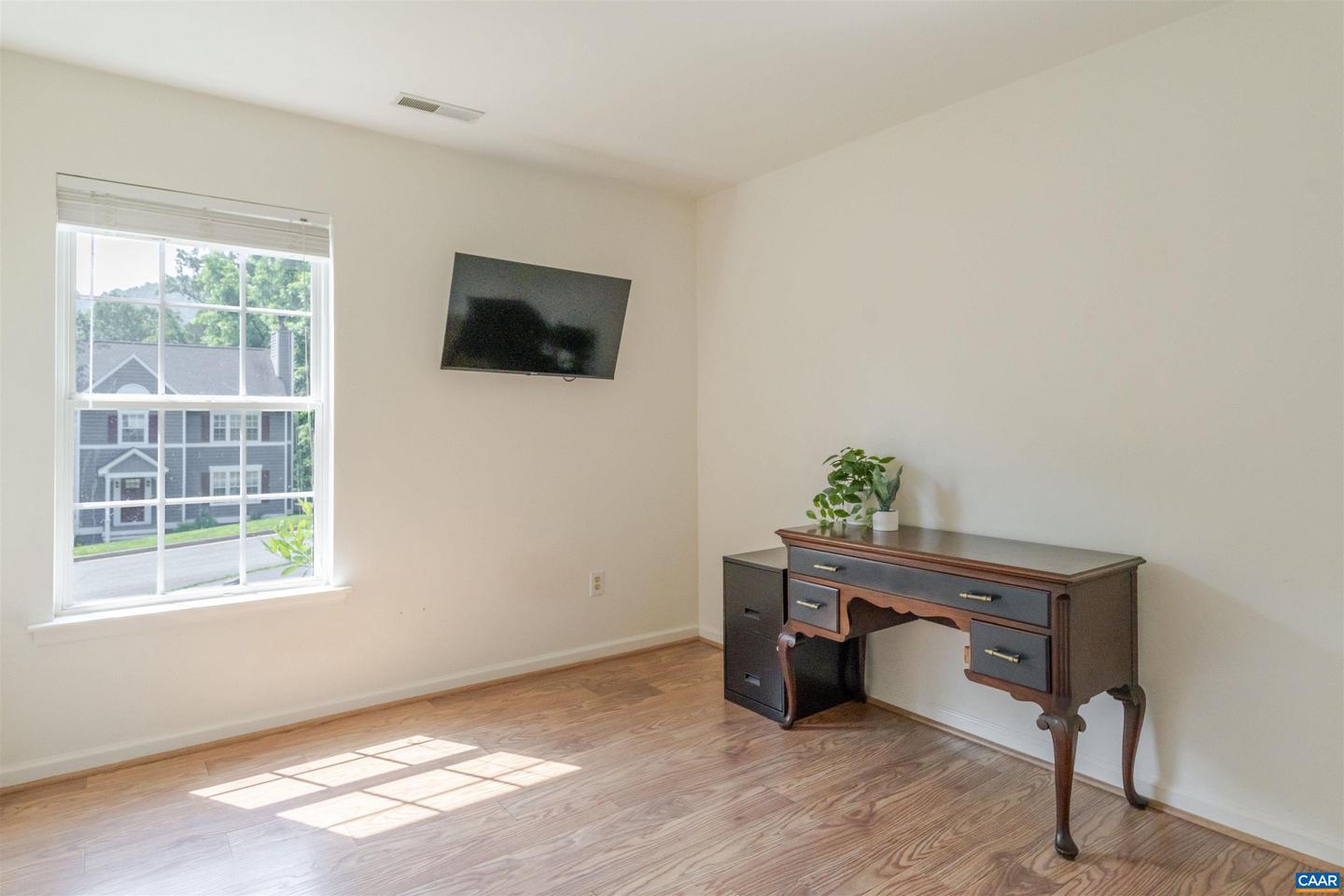 1470 WILLOW LAKE DR, CHARLOTTESVILLE, Virginia 22902, 3 Bedrooms Bedrooms, ,2 BathroomsBathrooms,Residential,For sale,1470 WILLOW LAKE DR,665940 MLS # 665940