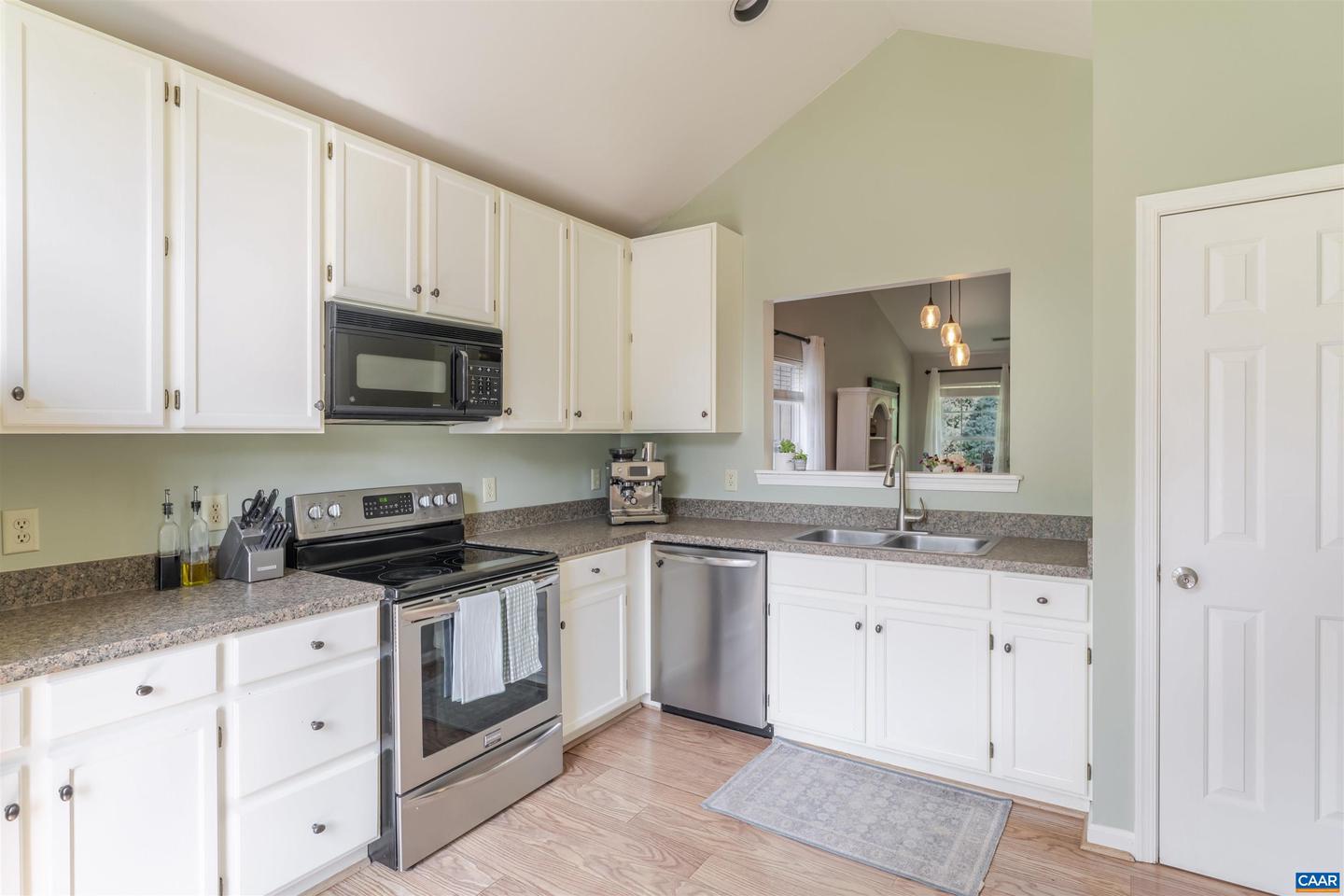1470 WILLOW LAKE DR, CHARLOTTESVILLE, Virginia 22902, 3 Bedrooms Bedrooms, ,2 BathroomsBathrooms,Residential,For sale,1470 WILLOW LAKE DR,665940 MLS # 665940