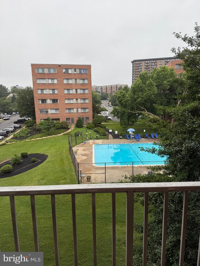 431 N ARMISTEAD ST N #406, ALEXANDRIA, Virginia 22312, 1 Bedroom Bedrooms, ,1 BathroomBathrooms,Residential,For sale,431 N ARMISTEAD ST N #406,VAAX2046780 MLS # VAAX2046780