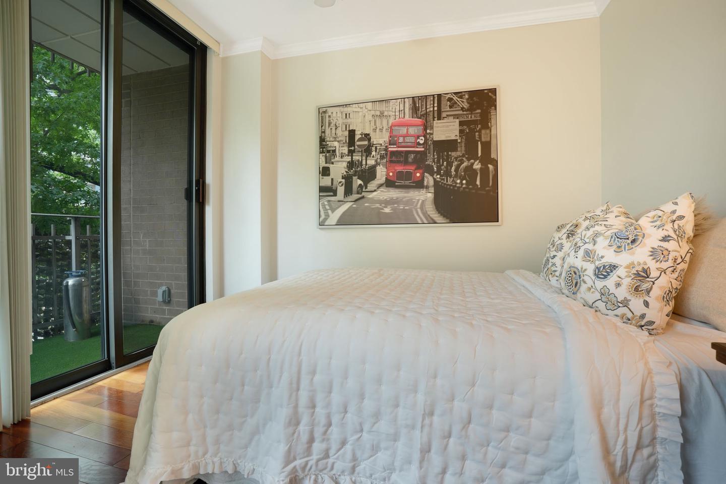 2201 L ST NW #308, WASHINGTON, District Of Columbia 20037, 1 Bedroom Bedrooms, ,1 BathroomBathrooms,Residential,For sale,2201 L ST NW #308,DCDC2206802 MLS # DCDC2206802