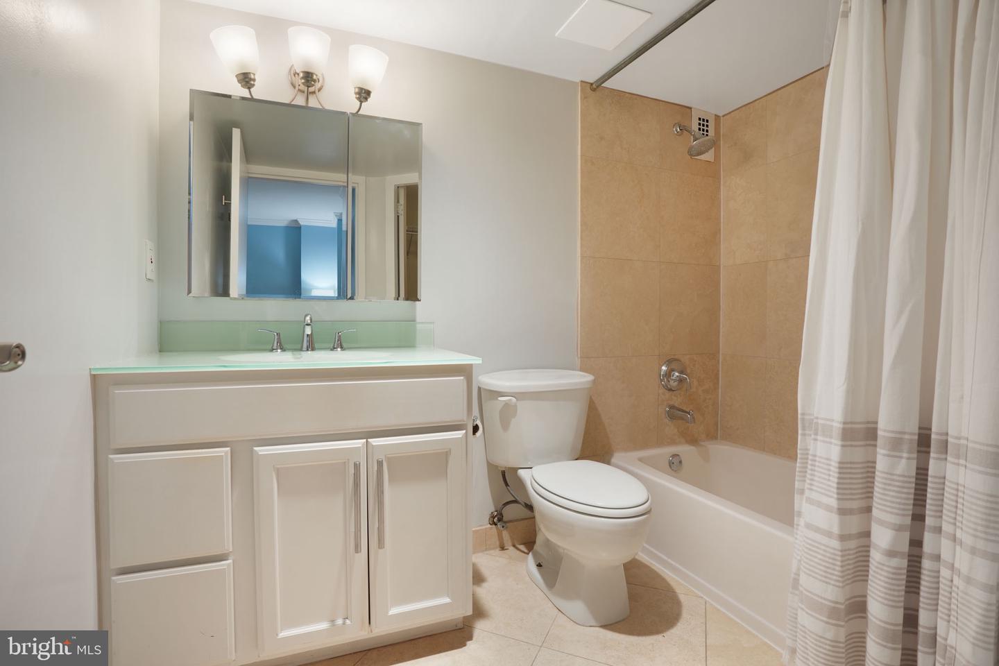 2201 L ST NW #308, WASHINGTON, District Of Columbia 20037, 1 Bedroom Bedrooms, ,1 BathroomBathrooms,Residential,For sale,2201 L ST NW #308,DCDC2206802 MLS # DCDC2206802