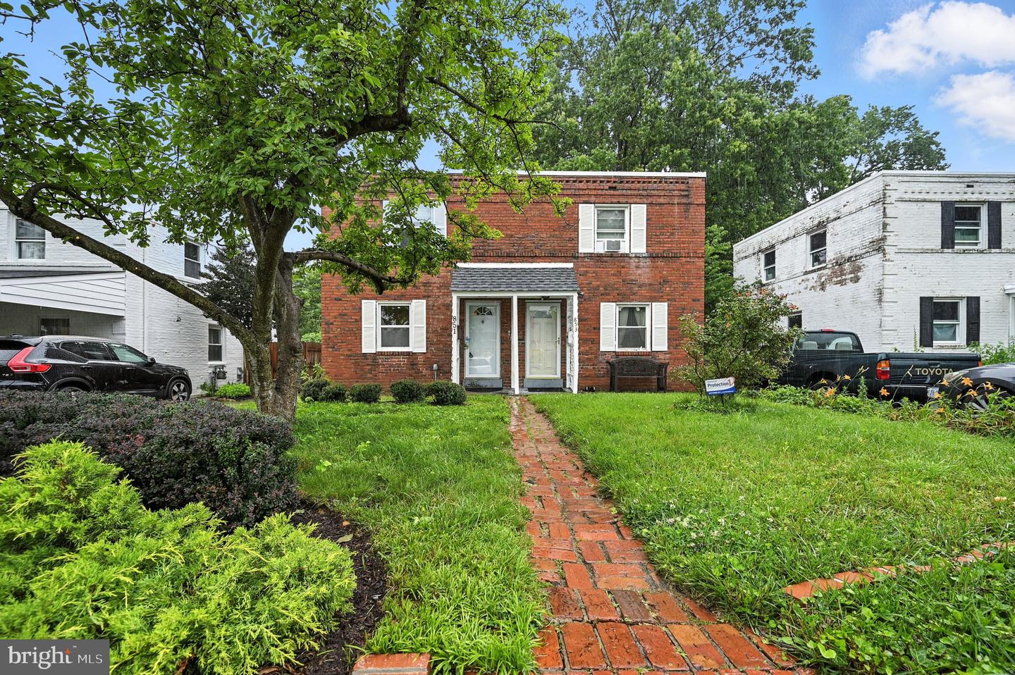 851 S IVY ST, ARLINGTON, Virginia 22204, 2 Bedrooms Bedrooms, ,2 BathroomsBathrooms,Residential,For sale,851 S IVY ST,VAAR2059588 MLS # VAAR2059588