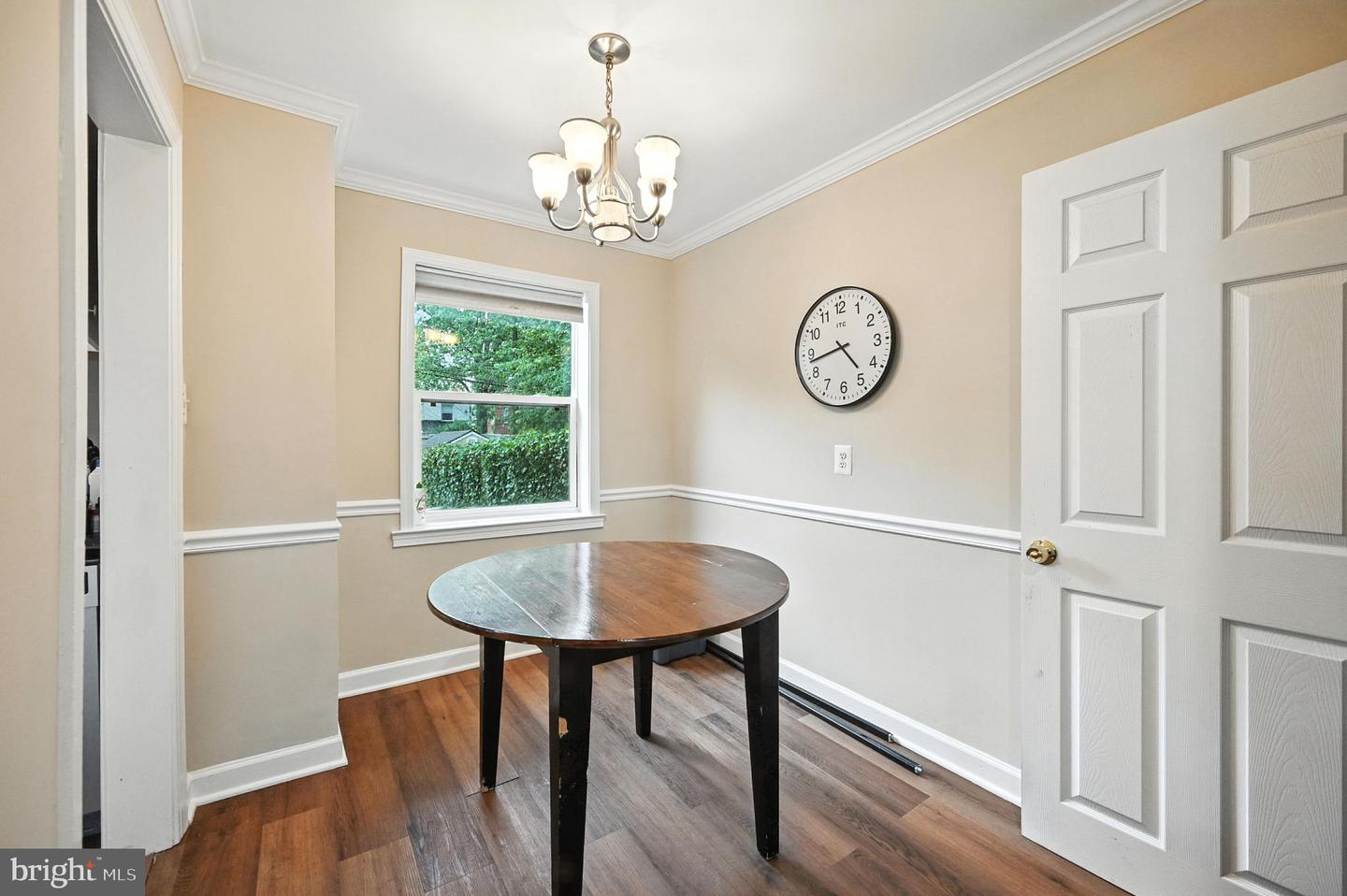 851 S IVY ST, ARLINGTON, Virginia 22204, 2 Bedrooms Bedrooms, ,2 BathroomsBathrooms,Residential,For sale,851 S IVY ST,VAAR2059588 MLS # VAAR2059588