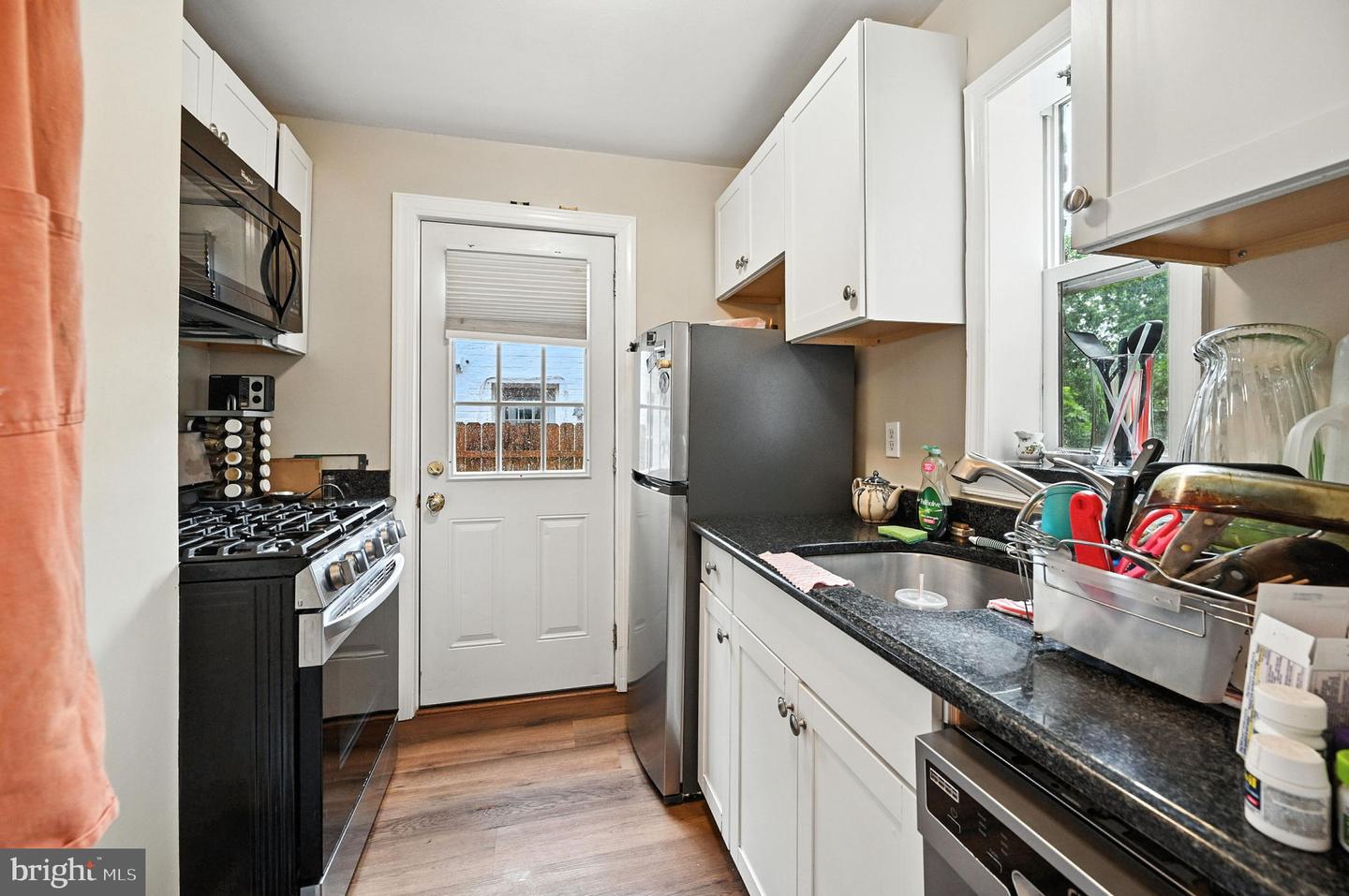 851 S IVY ST, ARLINGTON, Virginia 22204, 2 Bedrooms Bedrooms, ,2 BathroomsBathrooms,Residential,For sale,851 S IVY ST,VAAR2059588 MLS # VAAR2059588