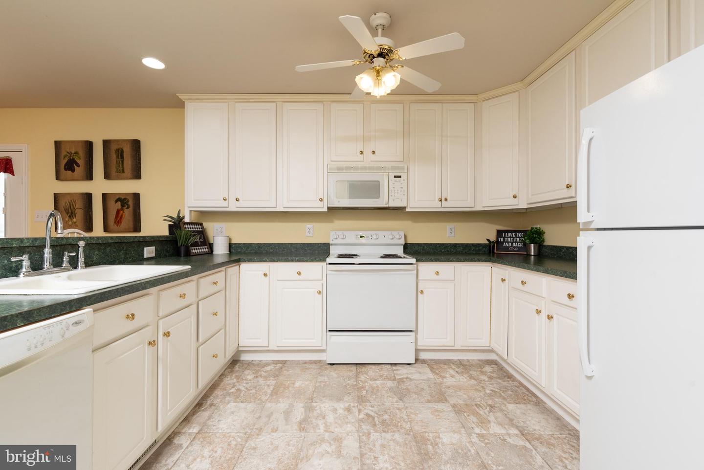 10441 MELISSA MILL RD, NORTH CHESTERFIELD, Virginia 23224, 4 Bedrooms Bedrooms, ,2 BathroomsBathrooms,Residential,For sale,10441 MELISSA MILL RD,VACF2001204 MLS # VACF2001204
