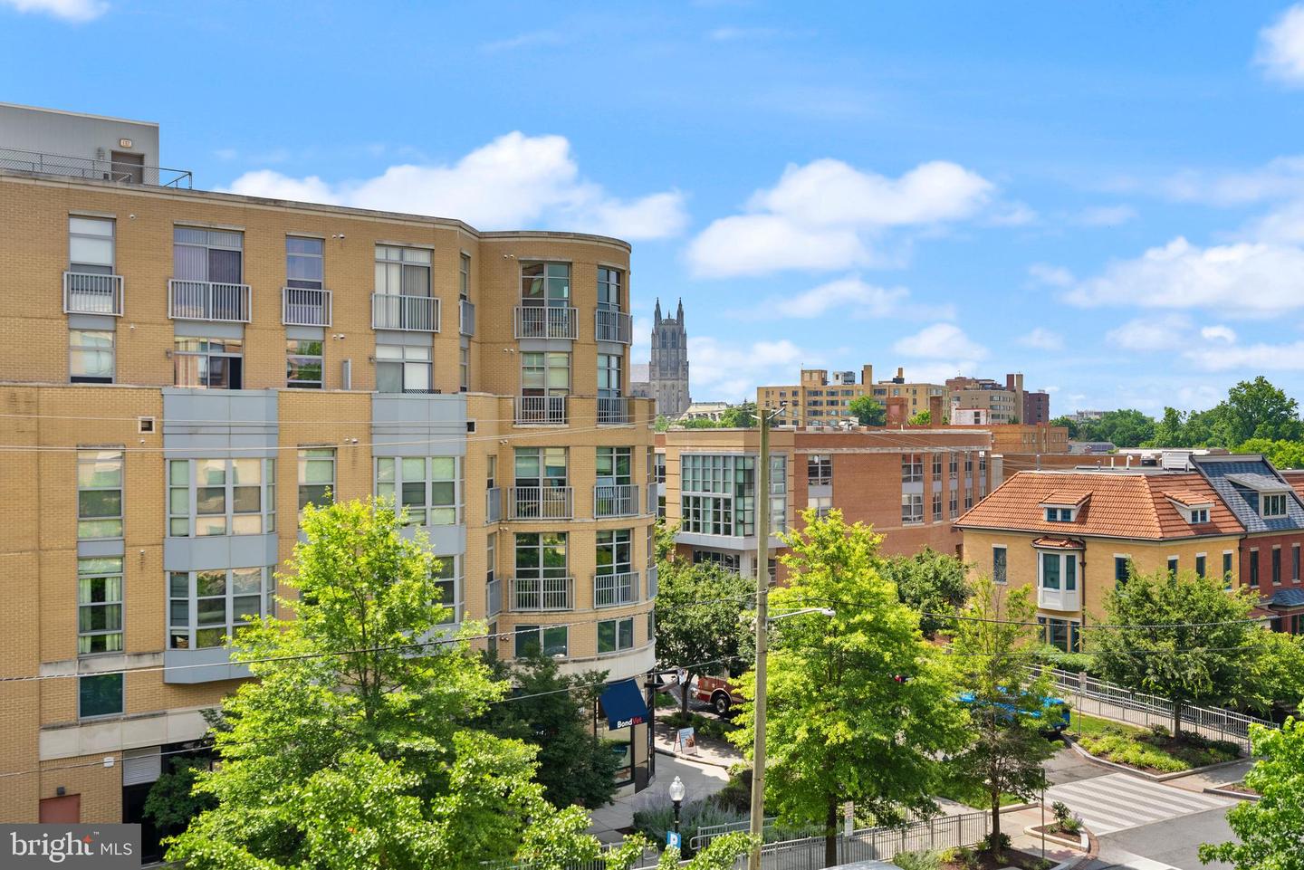 3401 38TH ST NW #411, WASHINGTON, District Of Columbia 20016, 1 Bedroom Bedrooms, ,1 BathroomBathrooms,Residential,For sale,3401 38TH ST NW #411,DCDC2206846 MLS # DCDC2206846