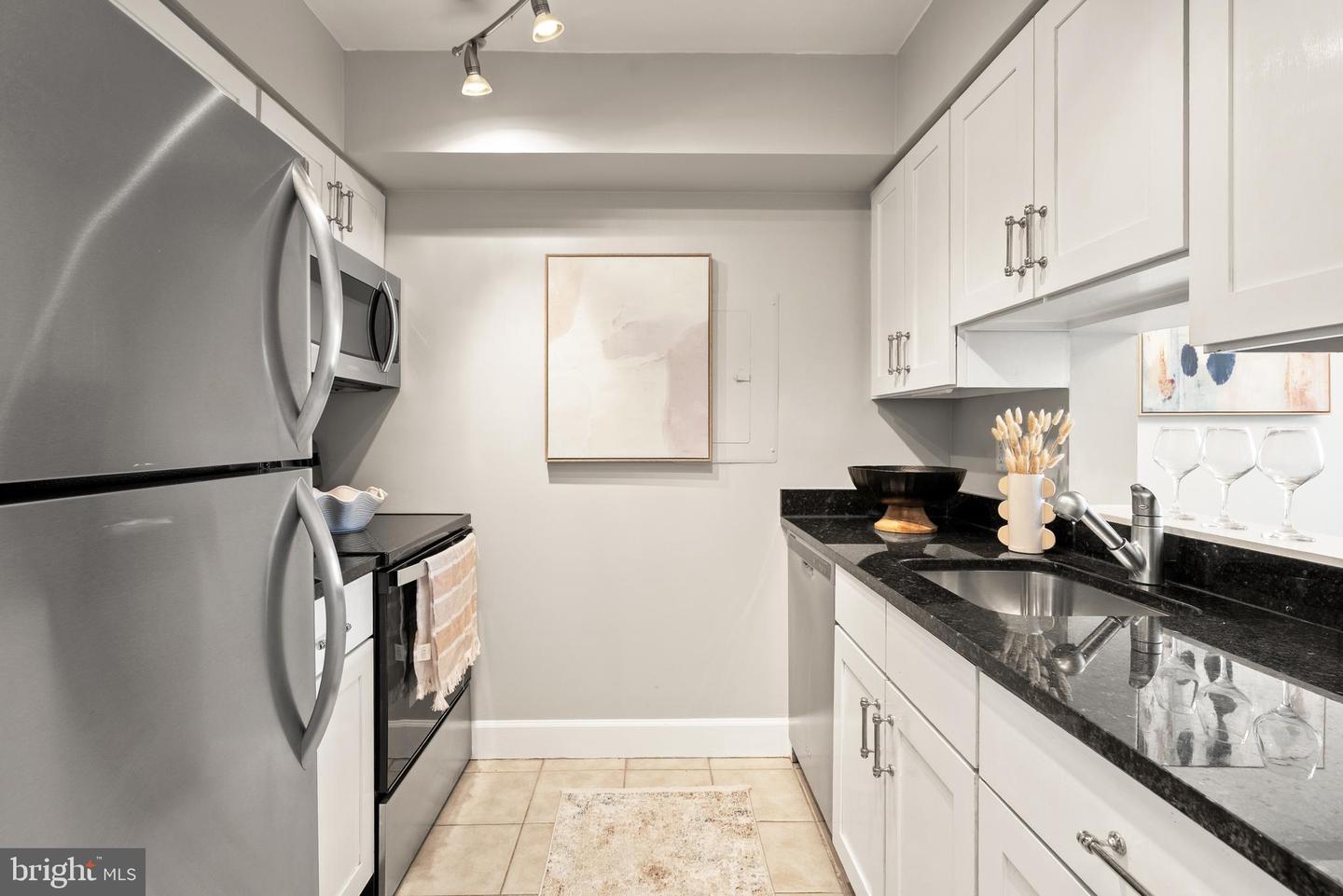 3401 38TH ST NW #411, WASHINGTON, District Of Columbia 20016, 1 Bedroom Bedrooms, ,1 BathroomBathrooms,Residential,For sale,3401 38TH ST NW #411,DCDC2206846 MLS # DCDC2206846