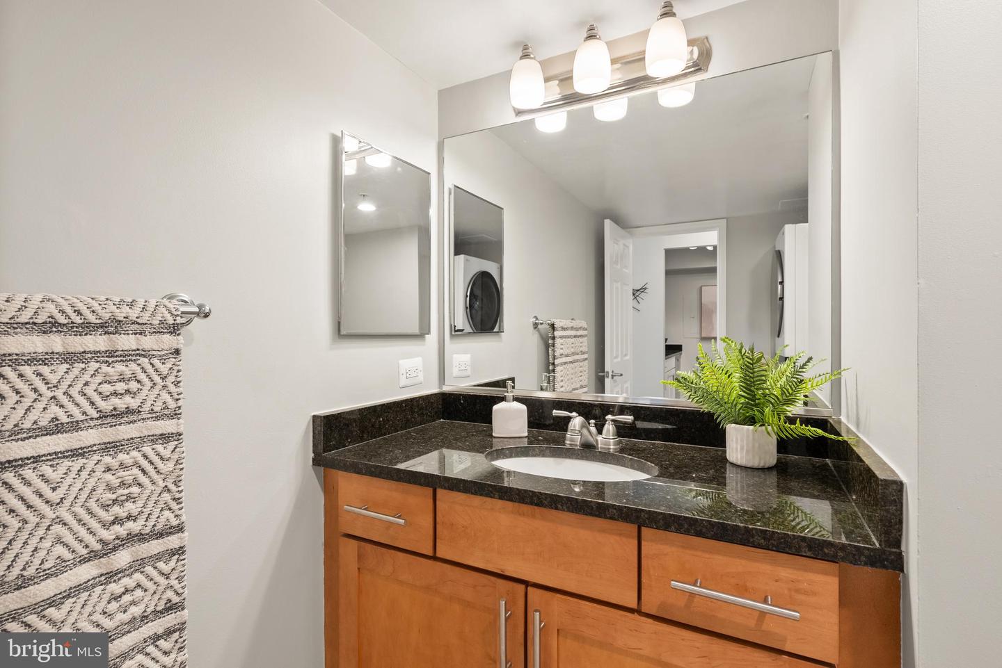 3401 38TH ST NW #411, WASHINGTON, District Of Columbia 20016, 1 Bedroom Bedrooms, ,1 BathroomBathrooms,Residential,For sale,3401 38TH ST NW #411,DCDC2206846 MLS # DCDC2206846