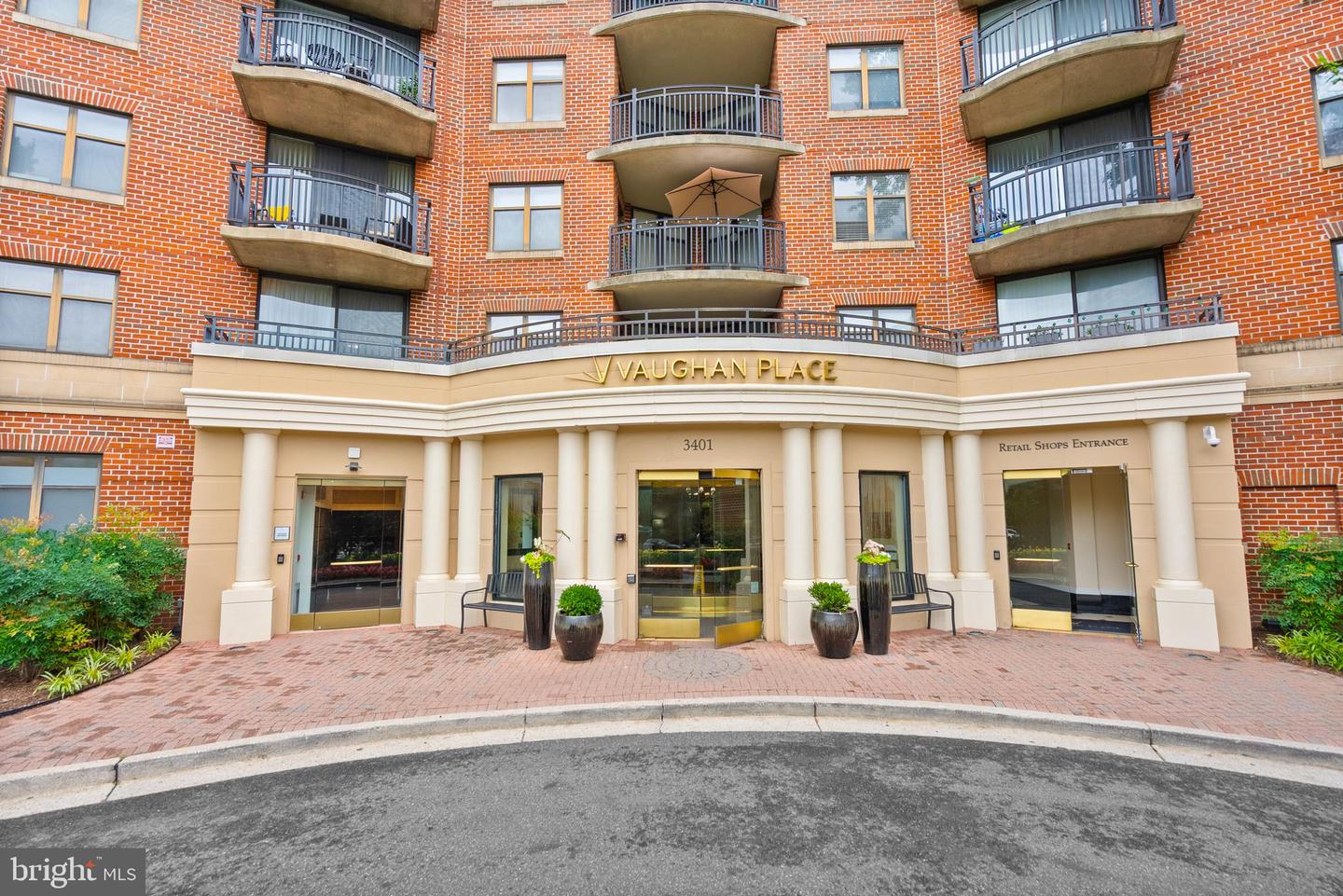 3401 38TH ST NW #411, WASHINGTON, District Of Columbia 20016, 1 Bedroom Bedrooms, ,1 BathroomBathrooms,Residential,For sale,3401 38TH ST NW #411,DCDC2206846 MLS # DCDC2206846
