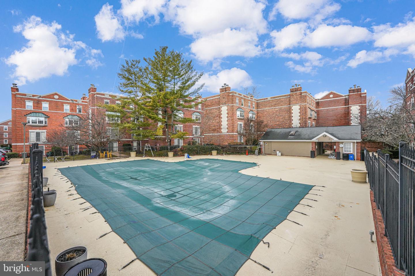 3401 38TH ST NW #411, WASHINGTON, District Of Columbia 20016, 1 Bedroom Bedrooms, ,1 BathroomBathrooms,Residential,For sale,3401 38TH ST NW #411,DCDC2206846 MLS # DCDC2206846