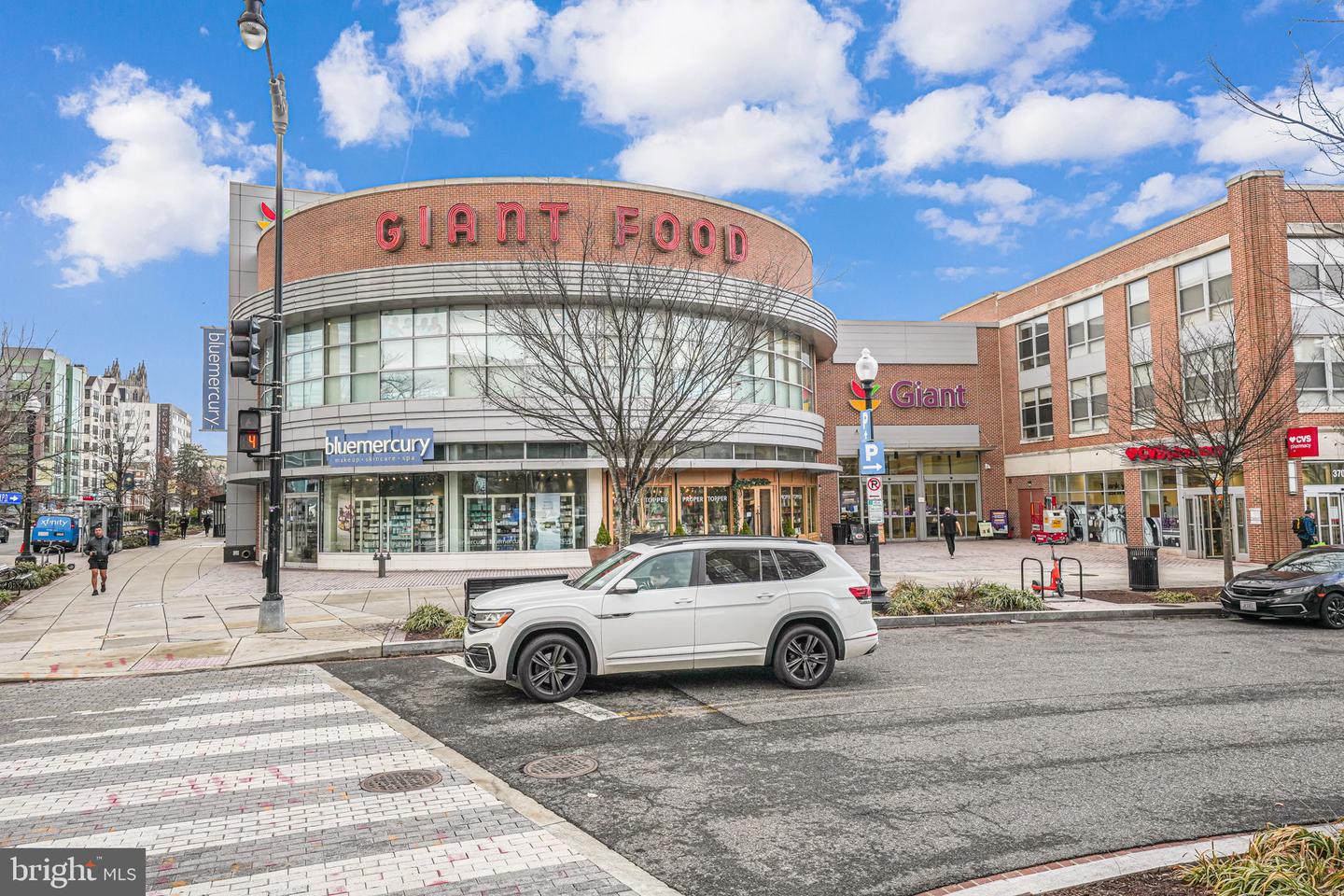 3401 38TH ST NW #411, WASHINGTON, District Of Columbia 20016, 1 Bedroom Bedrooms, ,1 BathroomBathrooms,Residential,For sale,3401 38TH ST NW #411,DCDC2206846 MLS # DCDC2206846