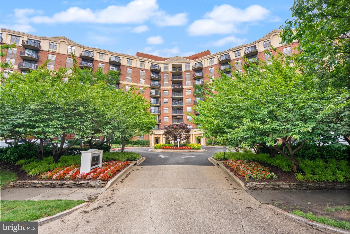 3401 38TH ST NW #411, WASHINGTON, District Of Columbia 20016, 1 Bedroom Bedrooms, ,1 BathroomBathrooms,Residential,For sale,3401 38TH ST NW #411,DCDC2206846 MLS # DCDC2206846